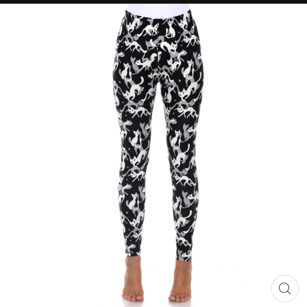 White Mark super soft mid rise, cat print leggings. One size fits most. New.